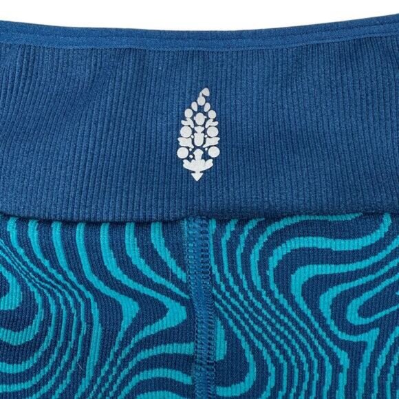 Free People Free Throw Jacquard Biker Shorts Size Small - Picture 5 of 5